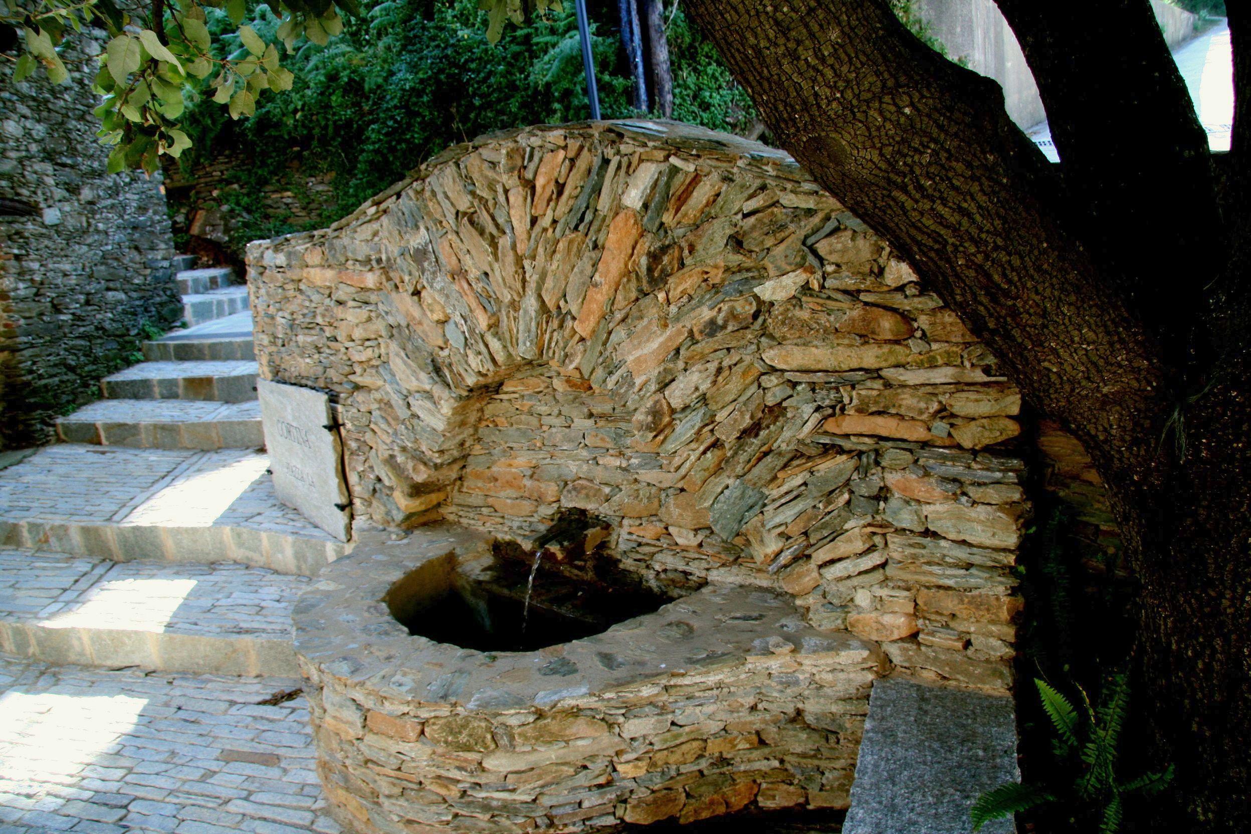 Fontaine Piazza Là. Juin 2012. Photo Dominique Antoni