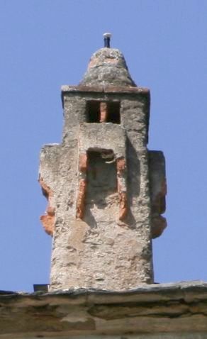 Cheminée casa Campana à l'Ornetu