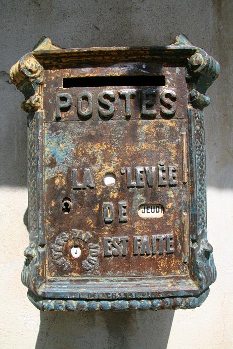 Décapage de la porte de la Mougeotte. Aout 2008. Photo D.A.